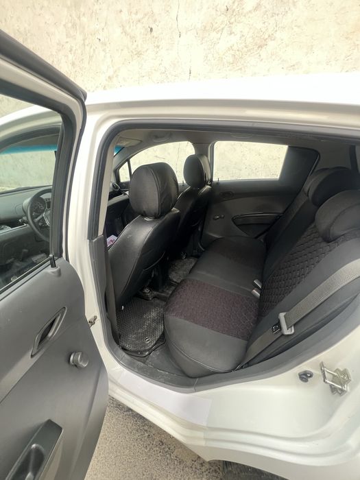 Спарк автомат 2015  холати яхши тоза озода