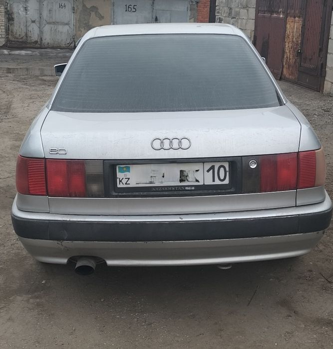 В продаже Ауди Б4