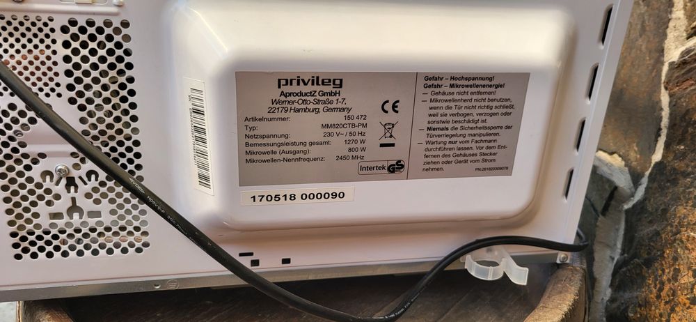 Vand cuptor cu microunde  Privileg