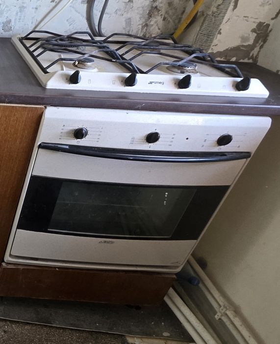 Vand plita gaz smeg