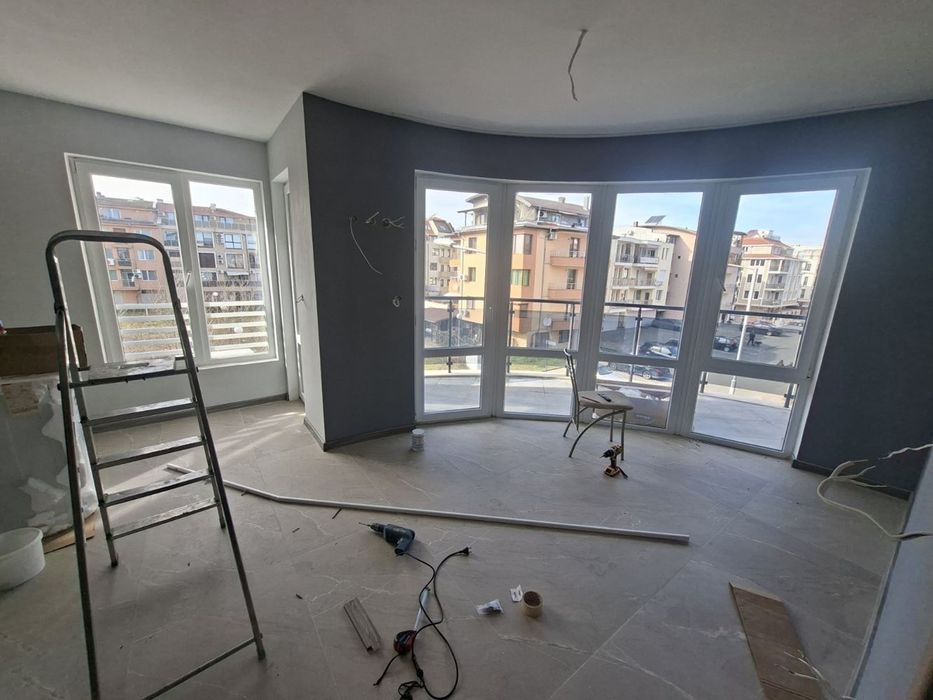 Продава се Тристаен апартамент в Несебър - 81 кв.м за 854 €/кв.м - Снимка #1