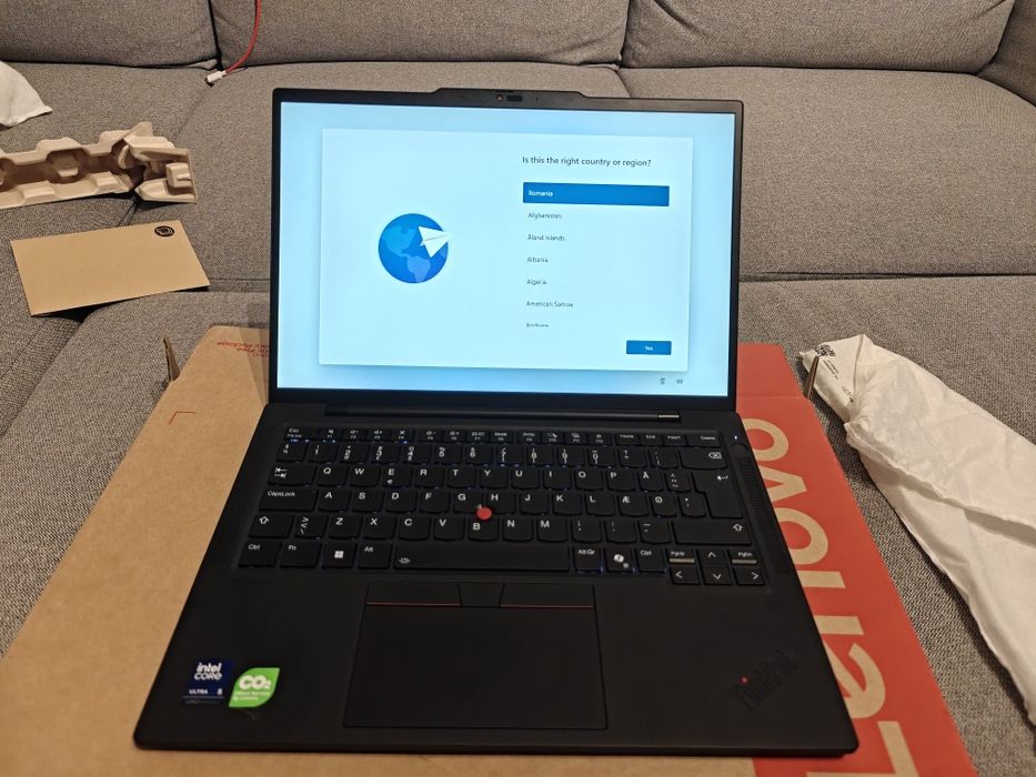 Lenovo Thinkpad T14S > Core Ultra 5 | 32 RAM | 512 SSD