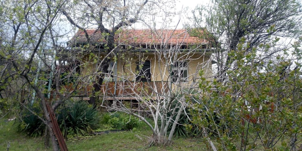 Продавам къща в с Горно Вършило, общ. Септември, област Пазарджик.