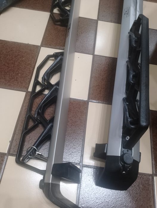 Багажник -греди Мерцедес W 124 оригинален