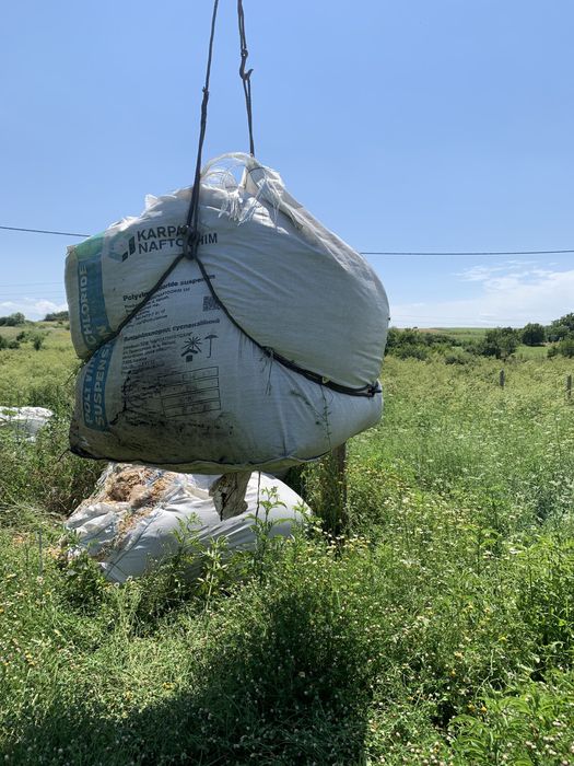 Дървена стърготина в големи чували