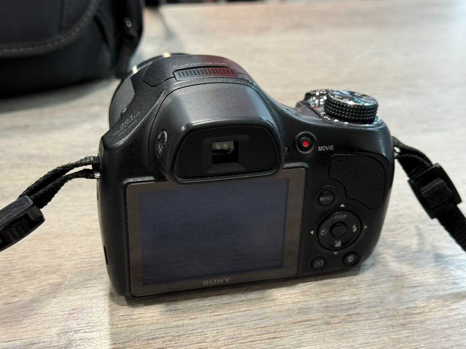 Фотоапарат Sony DSC-H400