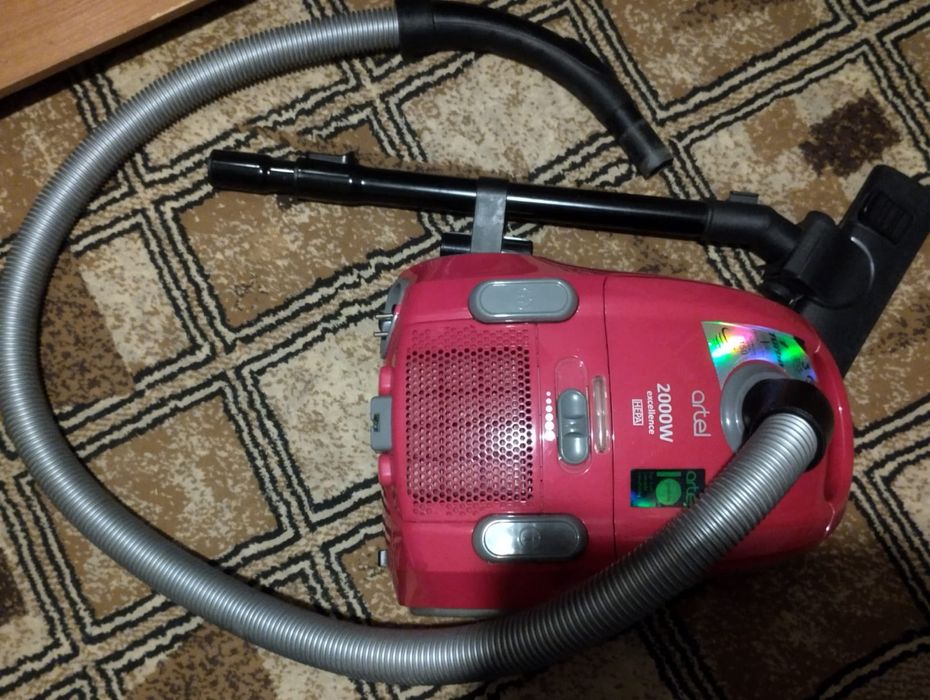 Продам пылесос недорого