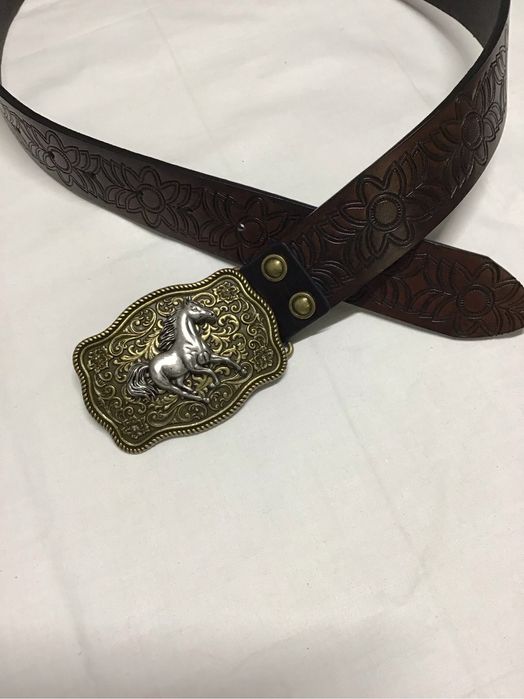 Curea  evenimente barbati