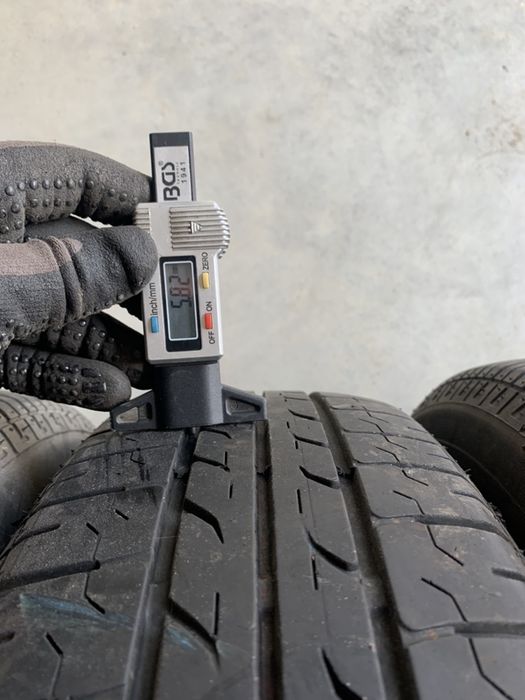 Anvelope vara Bridgestone 185/70/14 cu jante ET45-4x 100