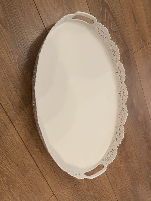 Поднос за кетъринг