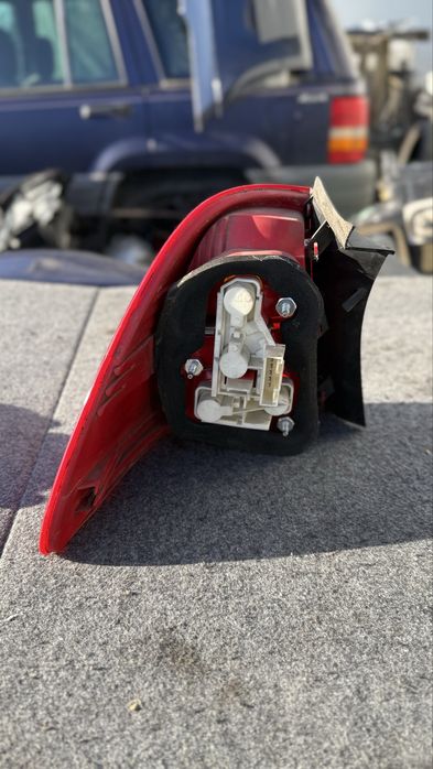 Десен стоп за BMW 3 Серия  Е91