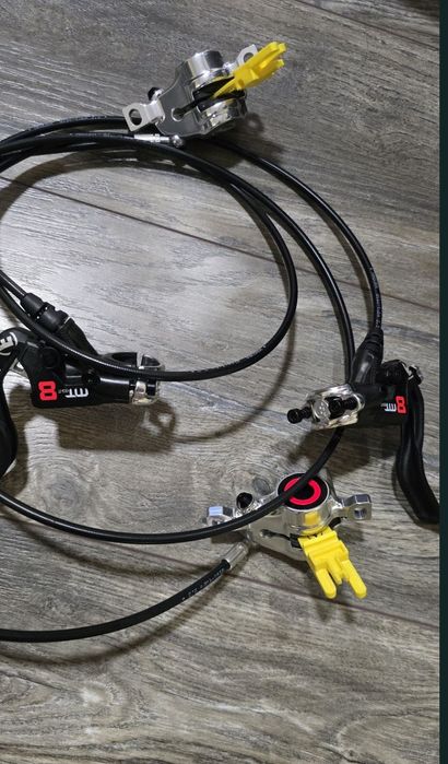 Нови спирачки сет MAGURA MT8 PRO