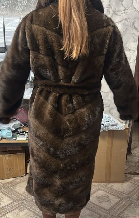 Шуба шикарная 50000!!!