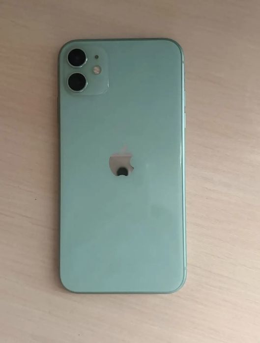 Продам iphone 11 срочно