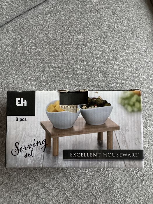Set servire 3 piese – boluri ceramice + suport lemn