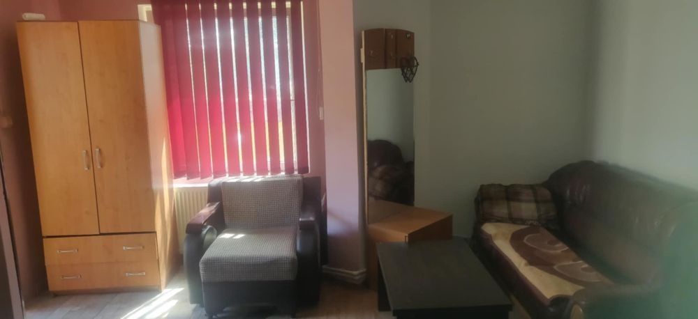 Garsonieră și curte Trivale (reducere)