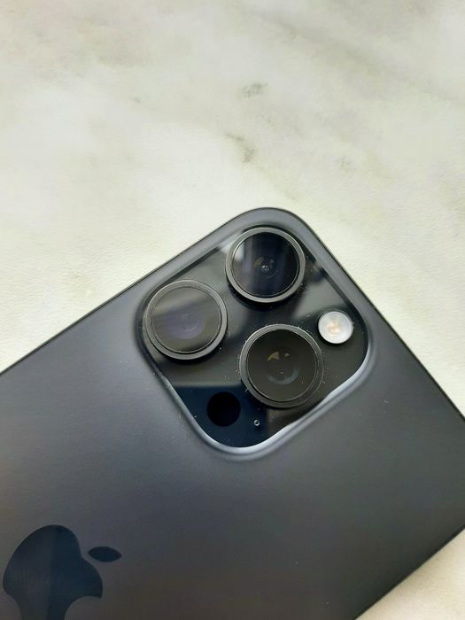 Продаю Iphone 15 Pro Max 256 GB