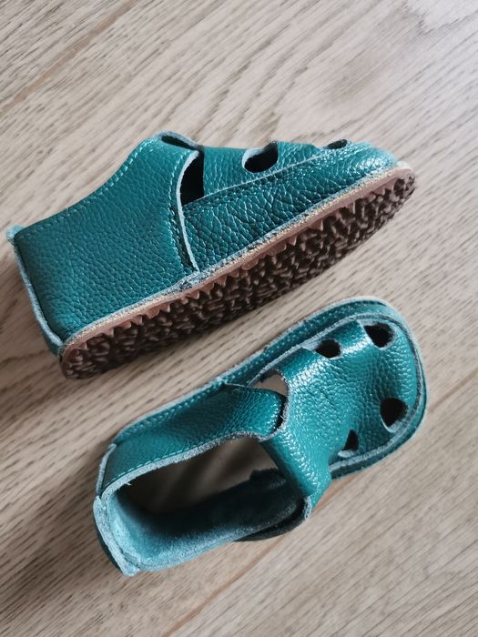 Vand papuci piele nr 19