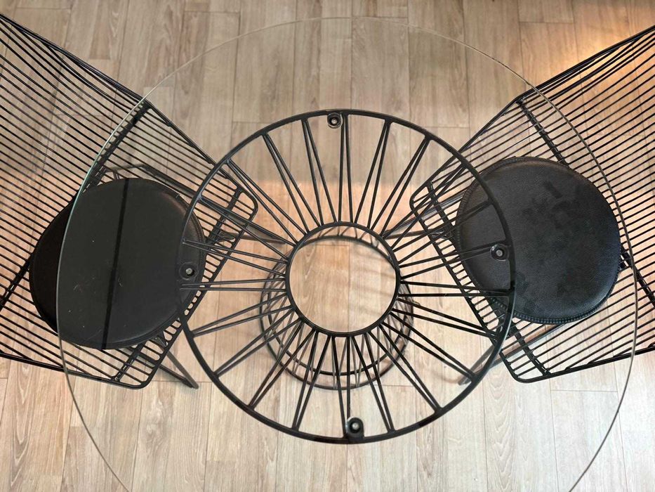 Masa si scaune / design