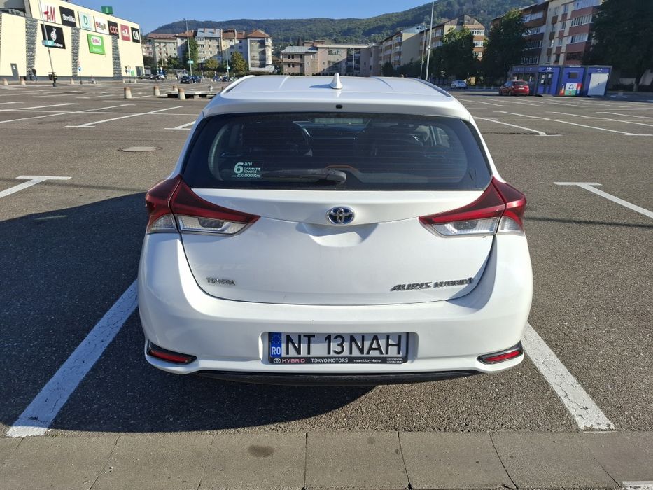 TOYOTA Auris 1.8 Hybrid  2016
