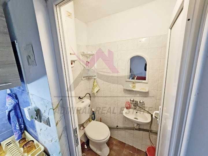 Дава се под наем Едностаен апартамент в Варна, Колхозен пазар - 30 кв.м за 298.86 € - Снимка #3