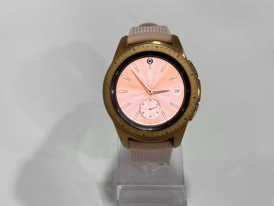 Смарт Часовник - Samsung Watch SM-R810