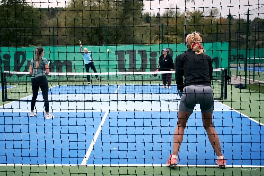 Уроци по пикълбол