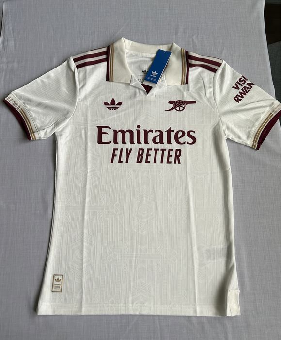 Футболни екипи | Футболни тениски