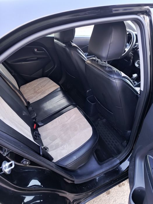 Продам автомобиль KIA RIO