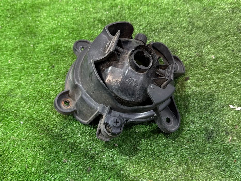 PROIECTOR CEATA FATA DREAPTA KIA SORENTO COD OEM 922023E010 922023E011 2002-2009