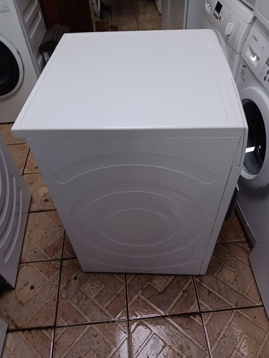 Сушилня с термопомпа Бош Bosch Serie 4 A++ 8кг  с две години гаранция!