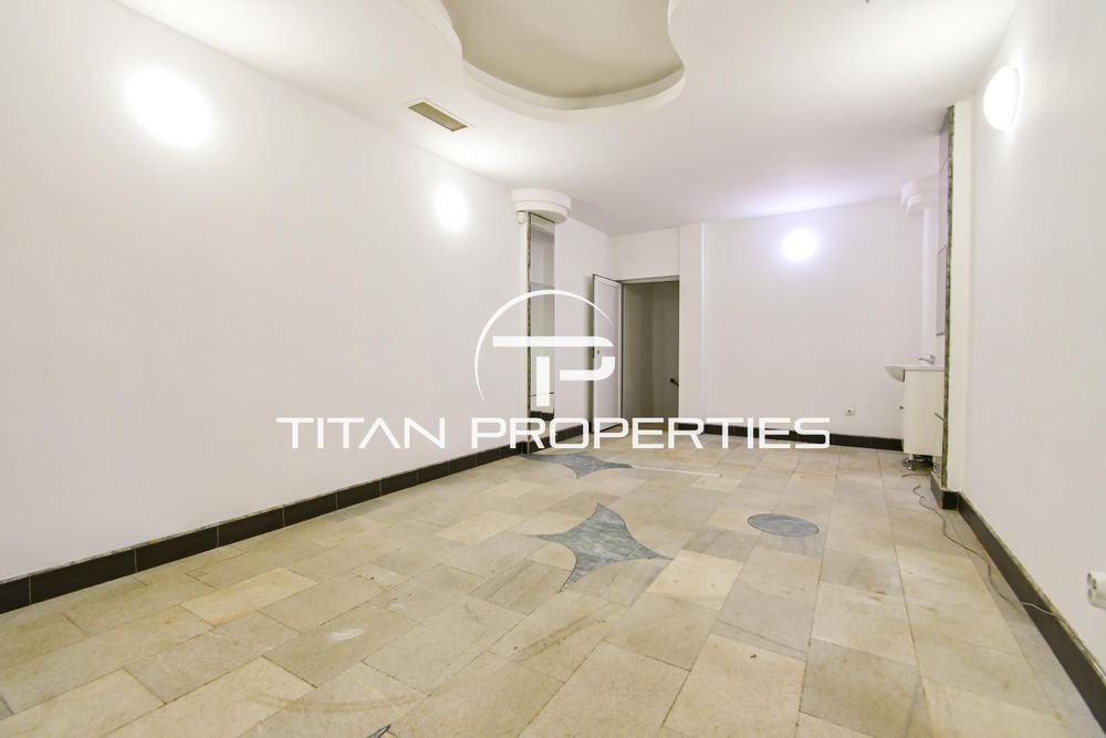 Дава се под наем Магазин в София, Център - 46 кв.м за 400 € - Снимка #1