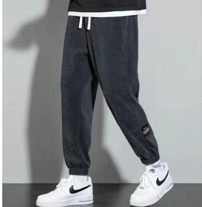 Спортивные утеплённые брюки