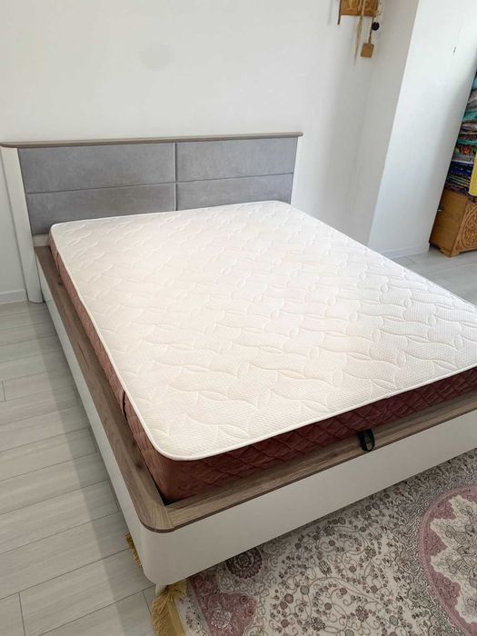 Продам мебель спальный гарнитур б\у