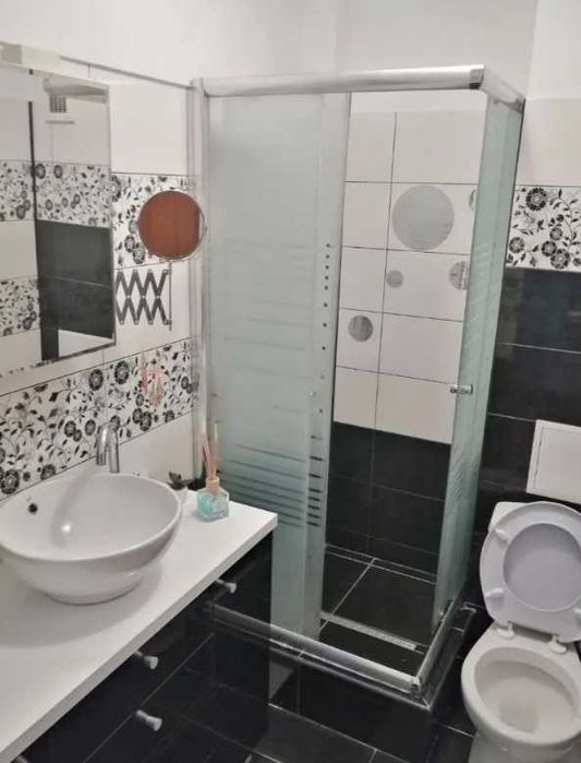 Дава се под наем Двустаен апартамент в Бургас, Братя Миладинови - 70 кв.м за 178.5 € - Снимка #2