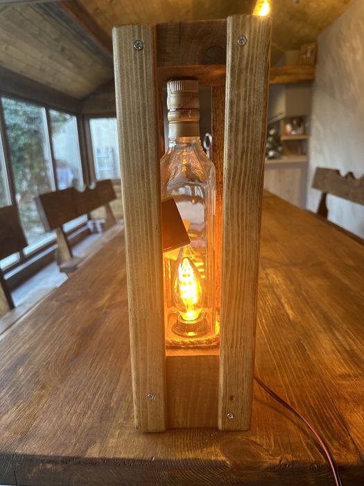 Ръчно изработена декоративна лампа