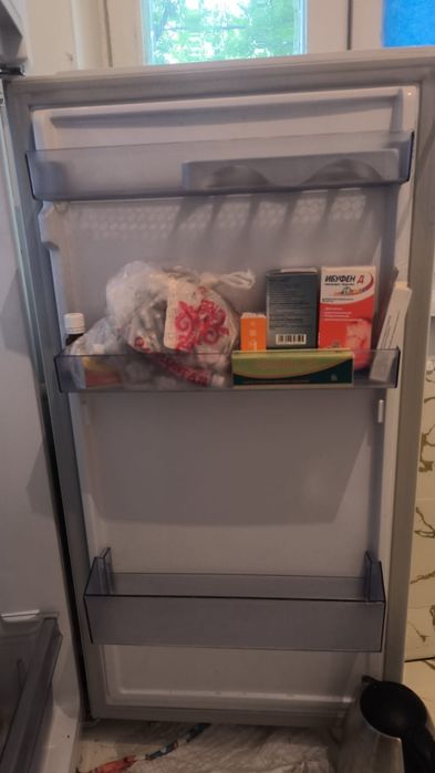 Холодильник и люлька продаетса