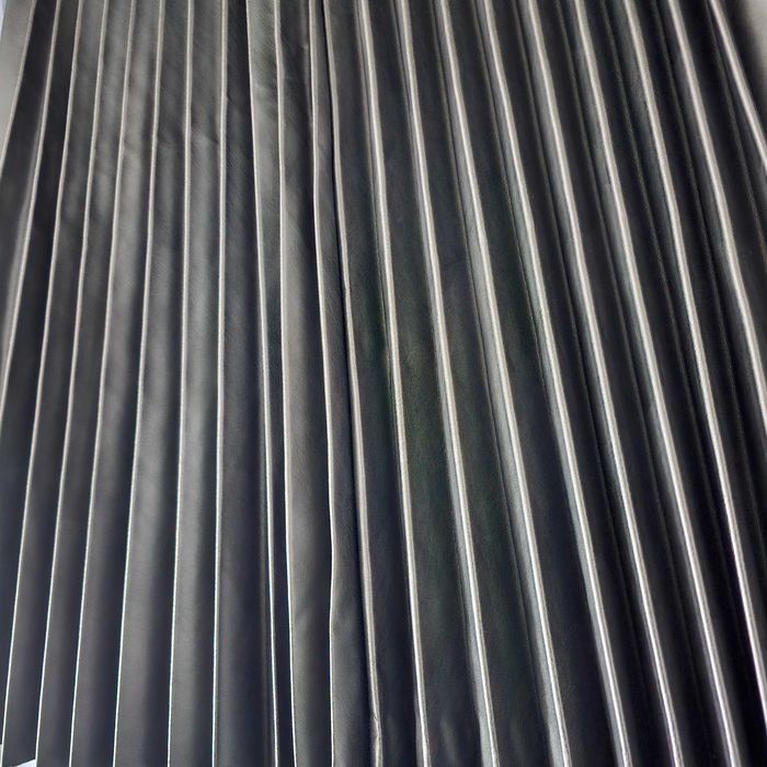 Нова едро плисирана кожена пола "Stradivarius" Страдивариус XS размер