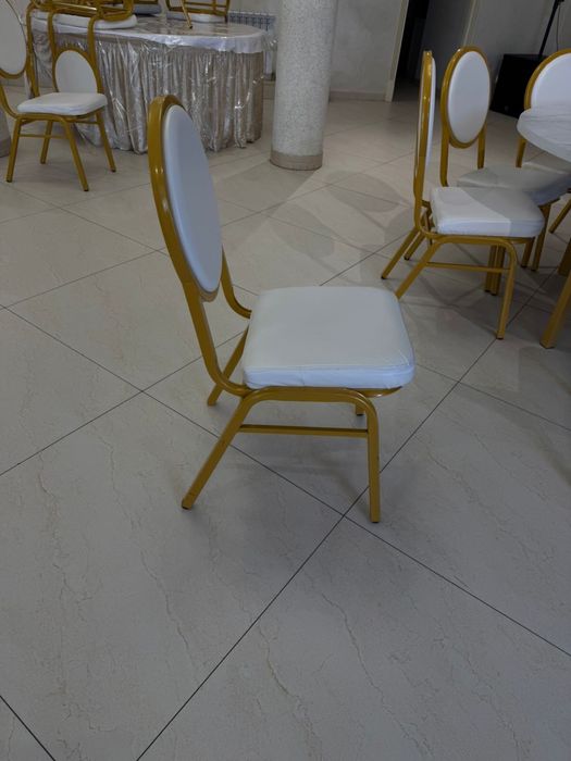 Продам столы со стульями