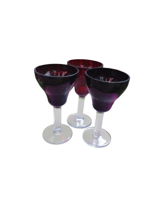 Set de 3 pahare din sticlă roșie cu picior transparent