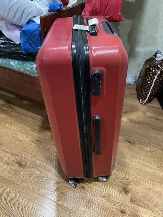 Чемодан большой для поездок