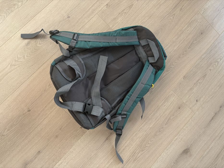 Продам рюкзак THE NORTH FACE TNF 50л