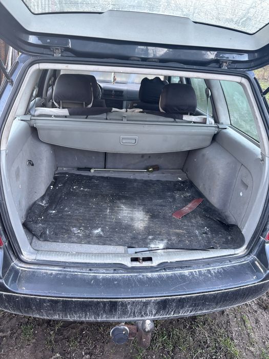 VW Golf 4 Variant 2.0 benzină – break, cârlig remorcare