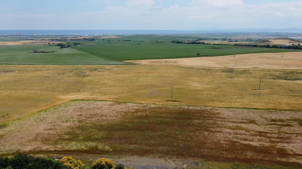 Продава се Парцел в Бургас, Център - 3300 кв.м за 10 €/кв.м - Снимка #1