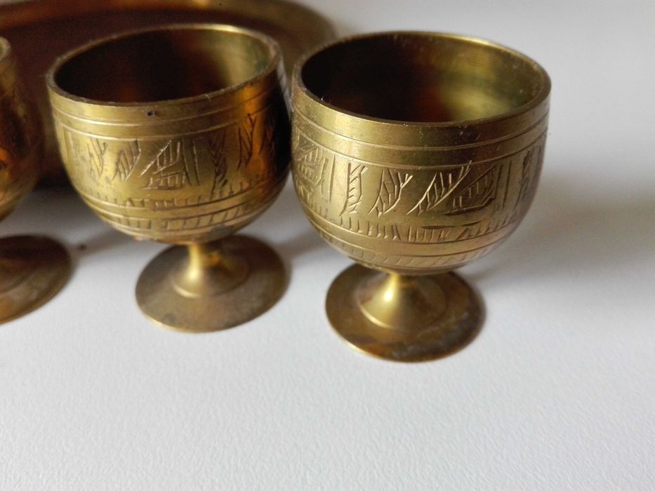 Месингов сервиз и стойка , поставка за вино .