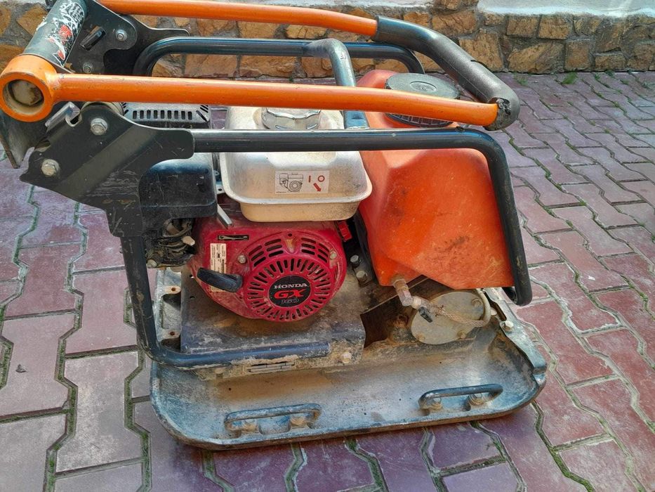 Mai Mikasa compactor si placa compactoare honda