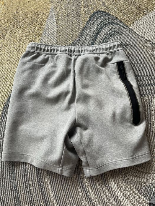 NIKE Tech Fleece : размер М / Оригинал