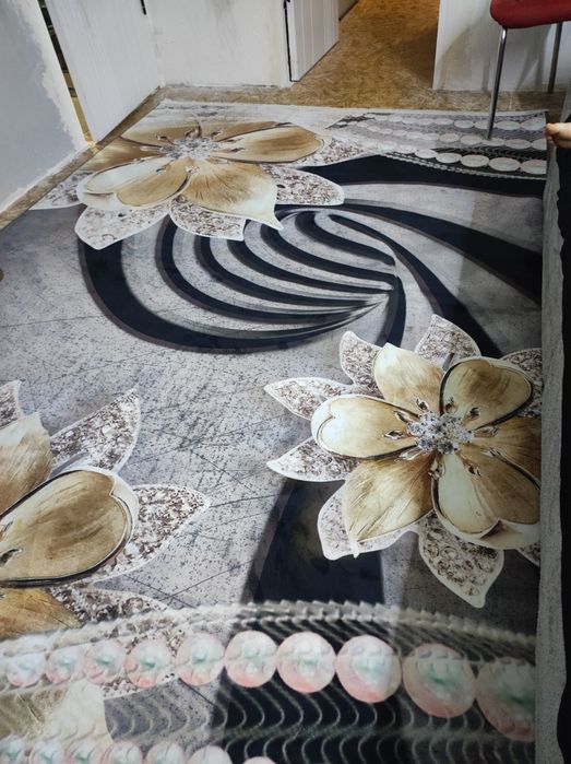 Продам новый ковер 2/3