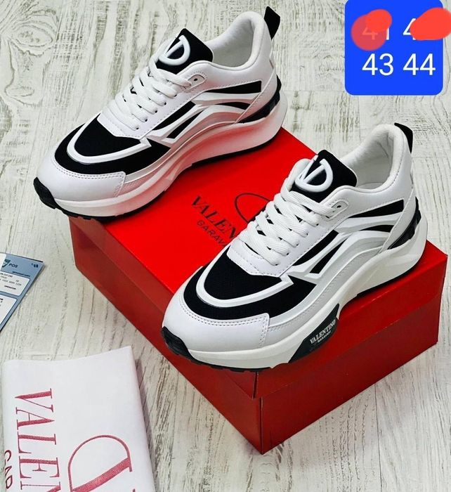 Adidasi barbati Valentino