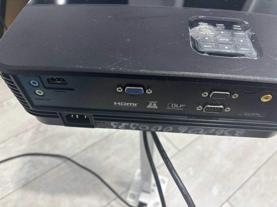 продам дешево проекторы